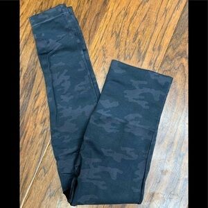 Spanx camouflage leggings‎